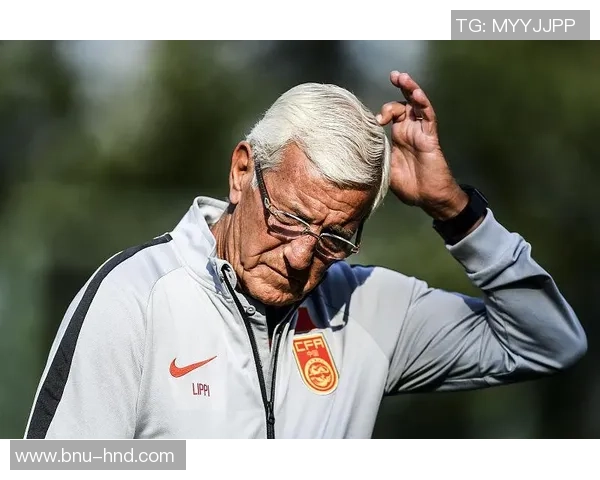 罗伯特足球球星传奇之路 从默默无闻到世界顶级球员的成长历程